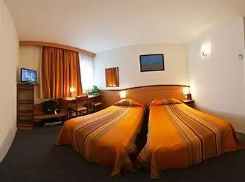 מלון Cit'hotel Stim'otel אז'ן