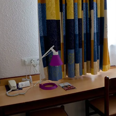 מלון Cit'hotel Stim'otel