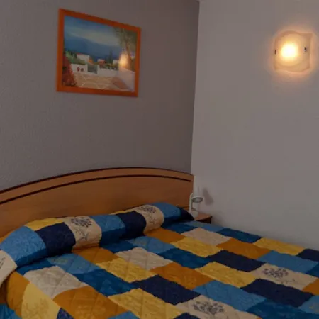 Cit'hotel Stim'otel 호텔 아쟁
