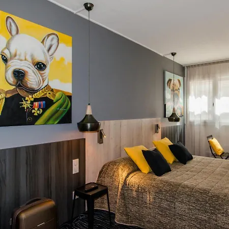 Cit'hotel Stim'otel מלון